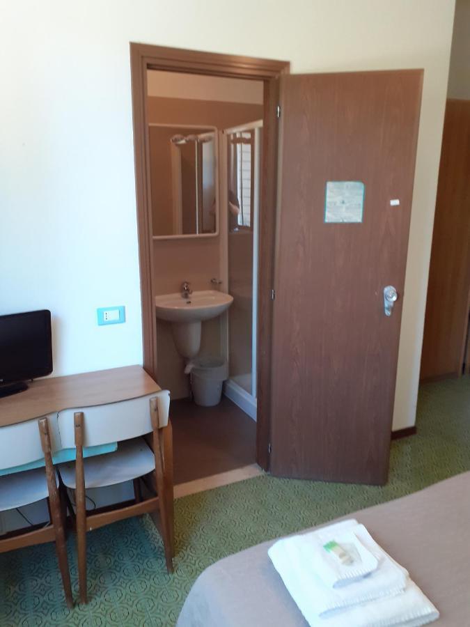 Hotel Solaria Marina Romea Buitenkant foto